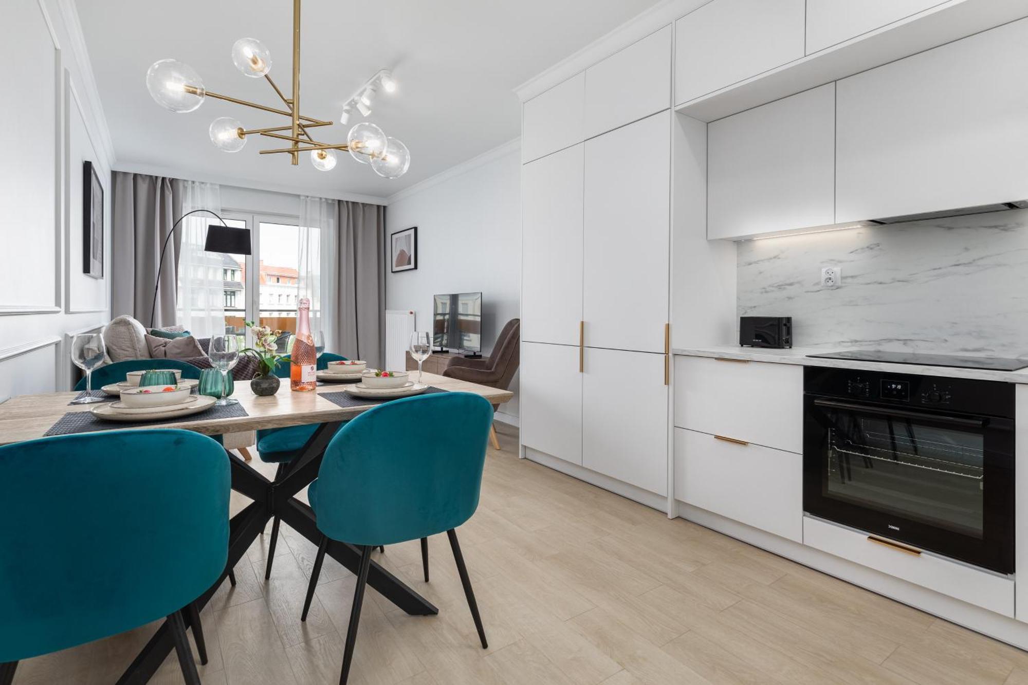 Plac Slowianski Apartments With Balcony Swinoujscie Center By Noclegi Renters Buitenkant foto