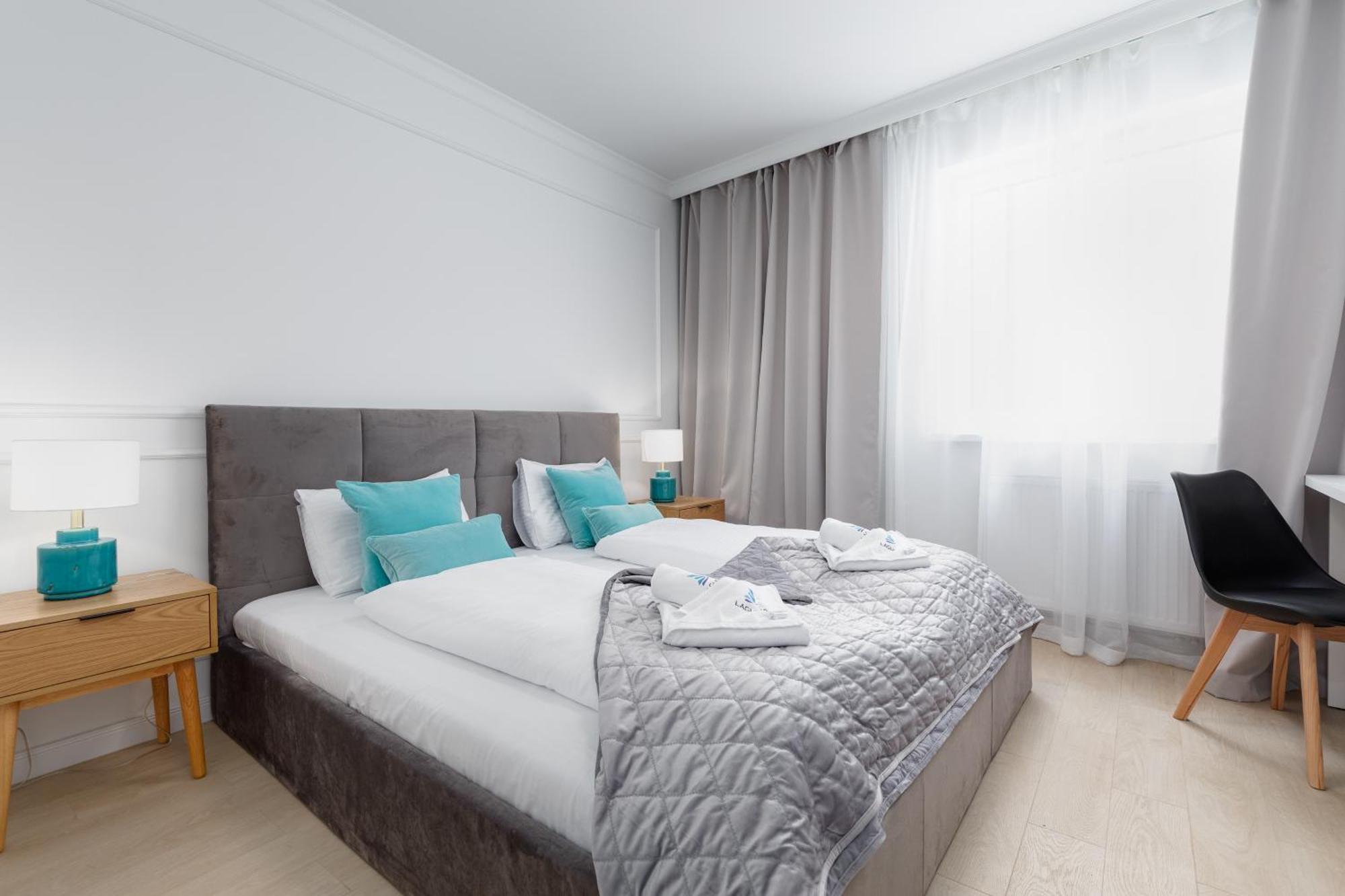 Plac Slowianski Apartments With Balcony Swinoujscie Center By Noclegi Renters Buitenkant foto