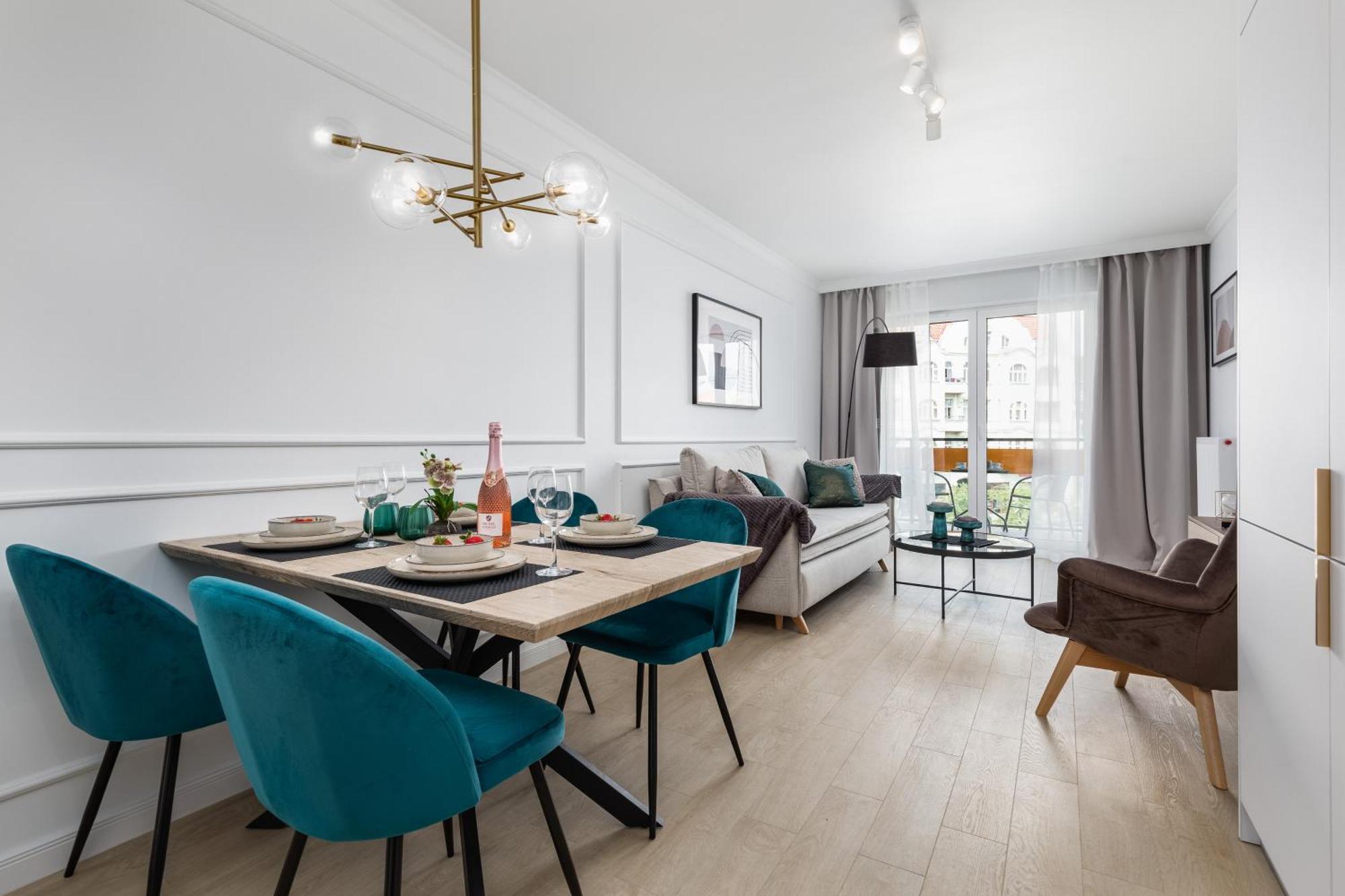 Plac Slowianski Apartments With Balcony Swinoujscie Center By Noclegi Renters Buitenkant foto