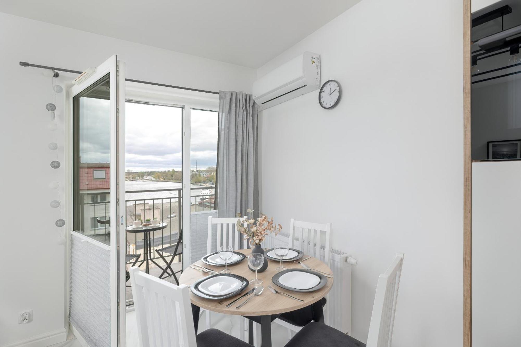 Plac Slowianski Apartments With Balcony Swinoujscie Center By Noclegi Renters Buitenkant foto