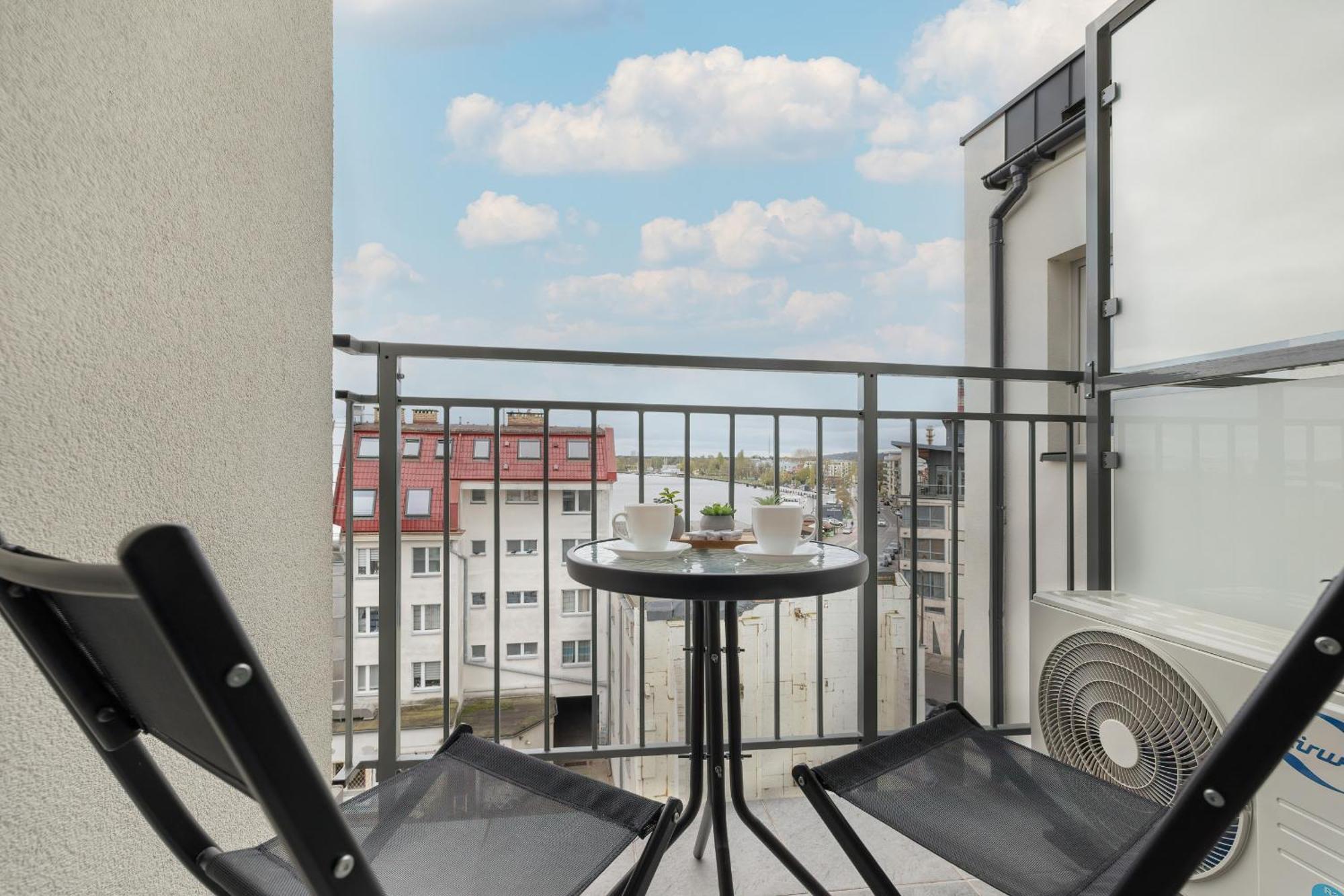 Plac Slowianski Apartments With Balcony Swinoujscie Center By Noclegi Renters Buitenkant foto